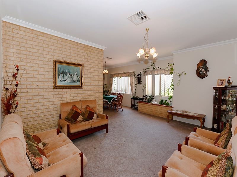 44 Kingston Place, Kardinya WA 6163
