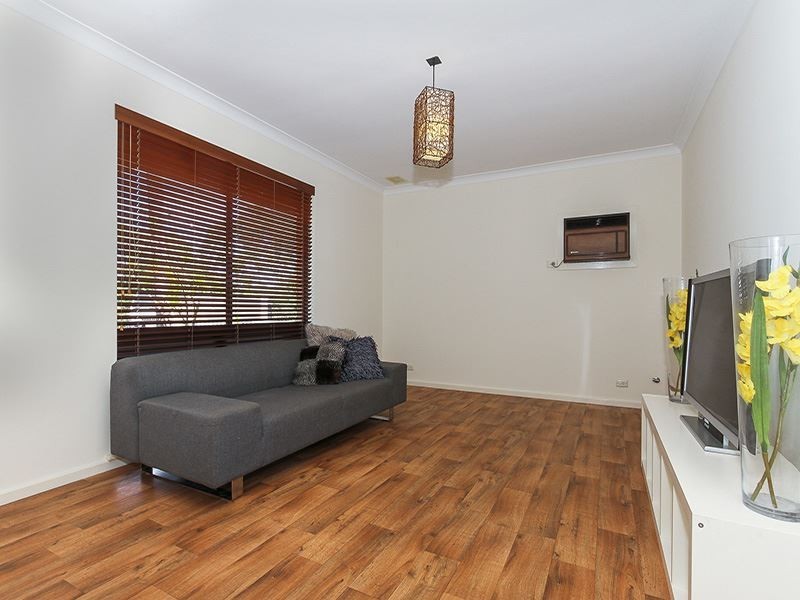 39 Mannion Way, Kardinya WA 6163