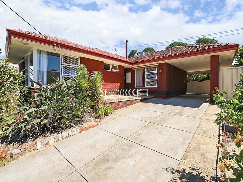 72 Davies Crescent, Kardinya WA 6163