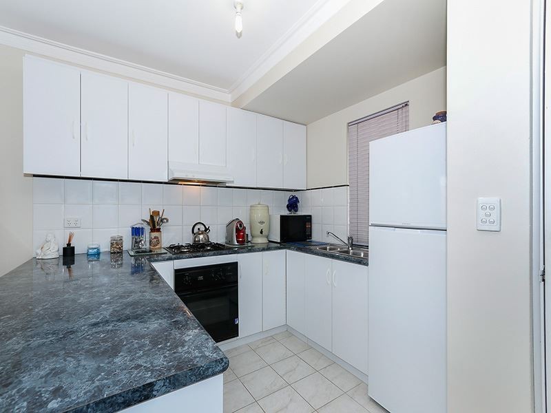 4/14 Boyd Crescent, Hamilton Hill WA 6163