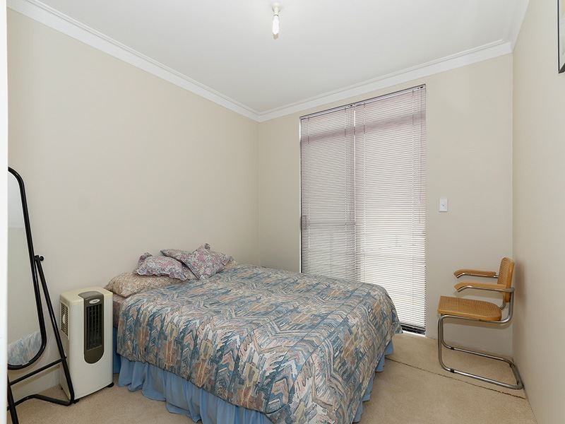 4/14 Boyd Crescent, Hamilton Hill WA 6163