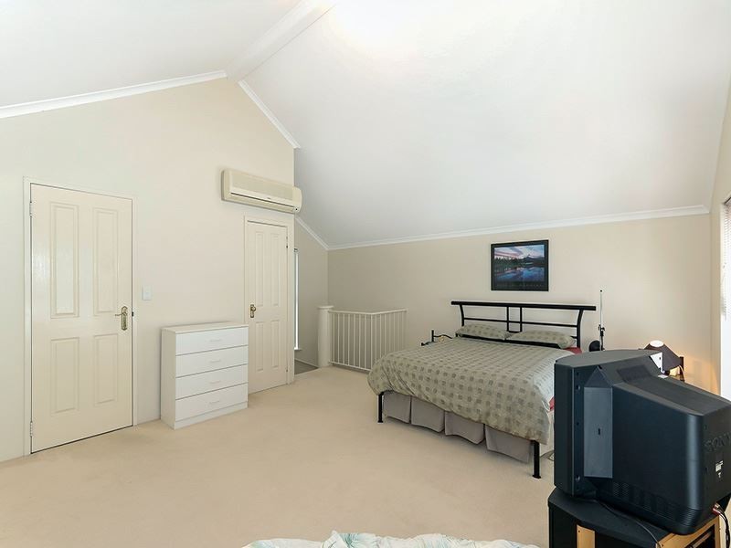 4/14 Boyd Crescent, Hamilton Hill WA 6163