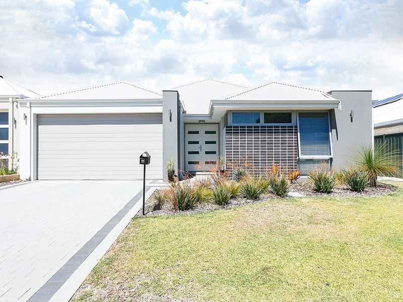 11 Ebert Street, Coolbellup WA 6163
