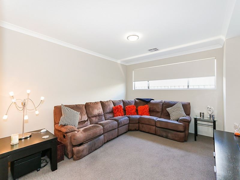 11 Ebert Street, Coolbellup WA 6163