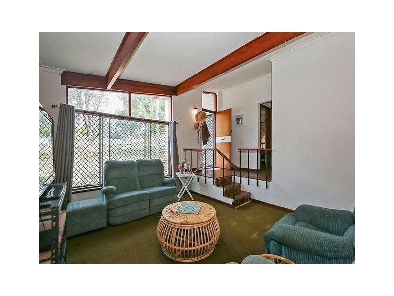 8 McBeth Way, Kardinya WA 6163