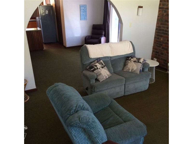 8 McBeth Way, Kardinya WA 6163