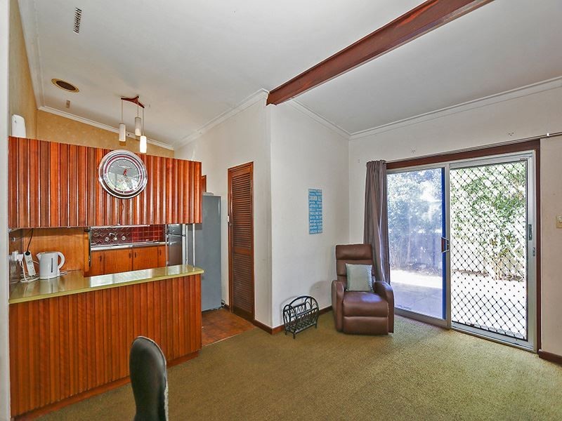 8 McBeth Way, Kardinya WA 6163