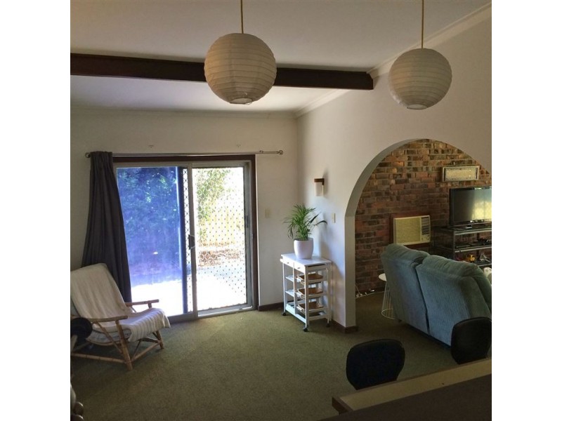 8 McBeth Way, Kardinya WA 6163