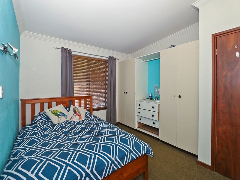 8 McBeth Way, Kardinya WA 6163