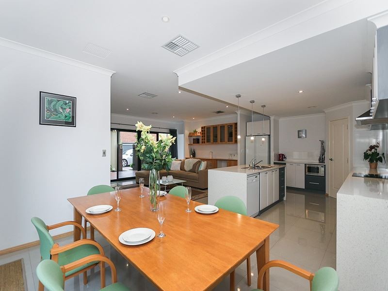 12B Hutchings Way, Kardinya WA 6163