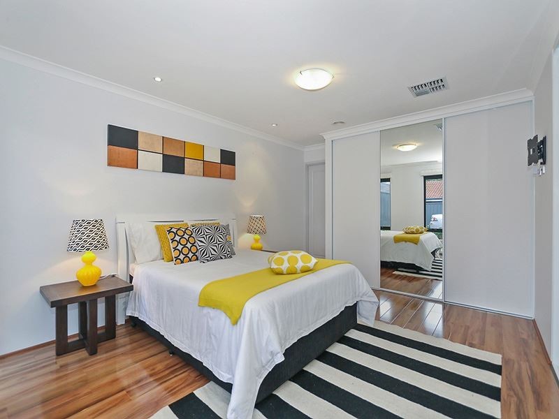 12B Hutchings Way, Kardinya WA 6163