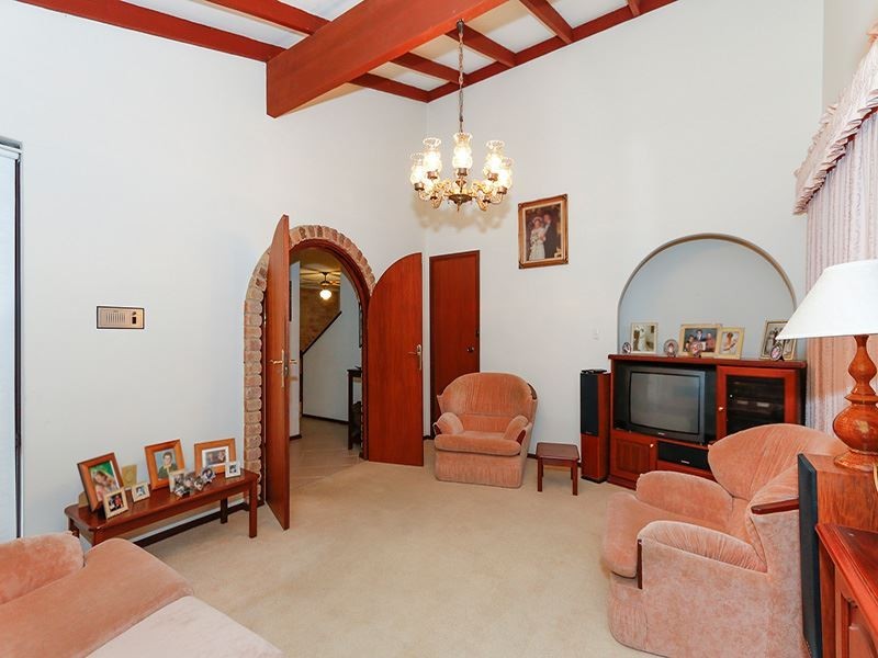 2/34 Connelly Way, Booragoon WA 6154