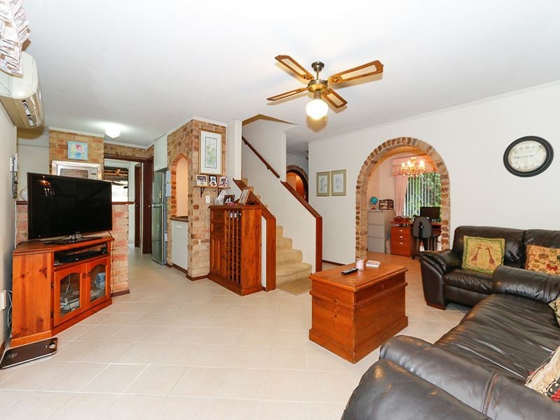 2/34 Connelly Way, Booragoon WA 6154