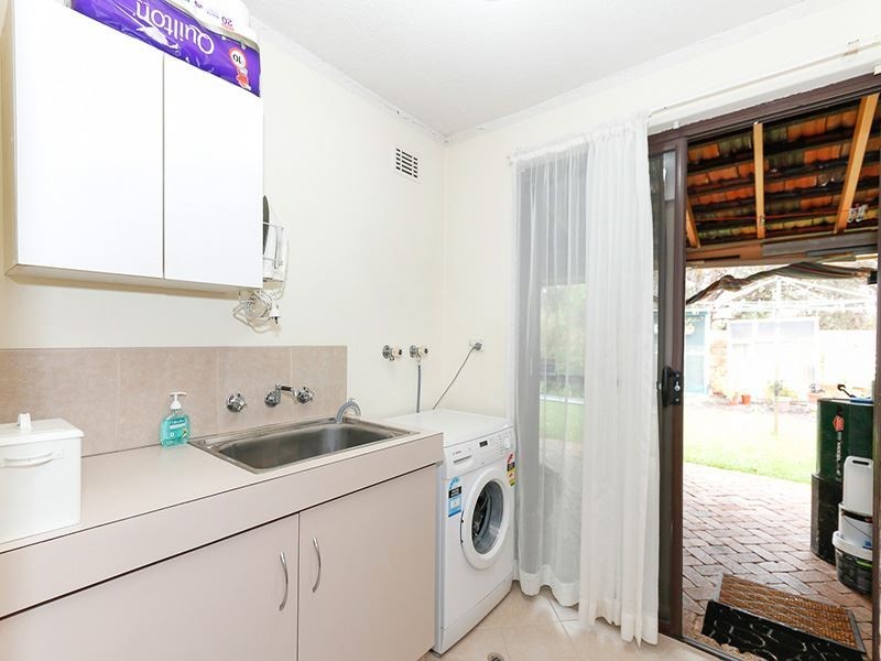 2/34 Connelly Way, Booragoon WA 6154