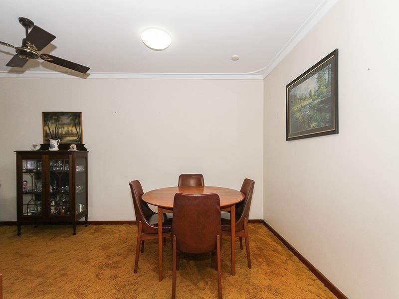 10 Dixon Place, Kardinya WA 6163