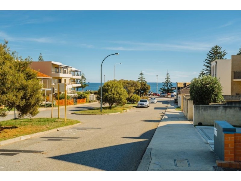 7A Overton Gardens, Cottesloe WA 6011