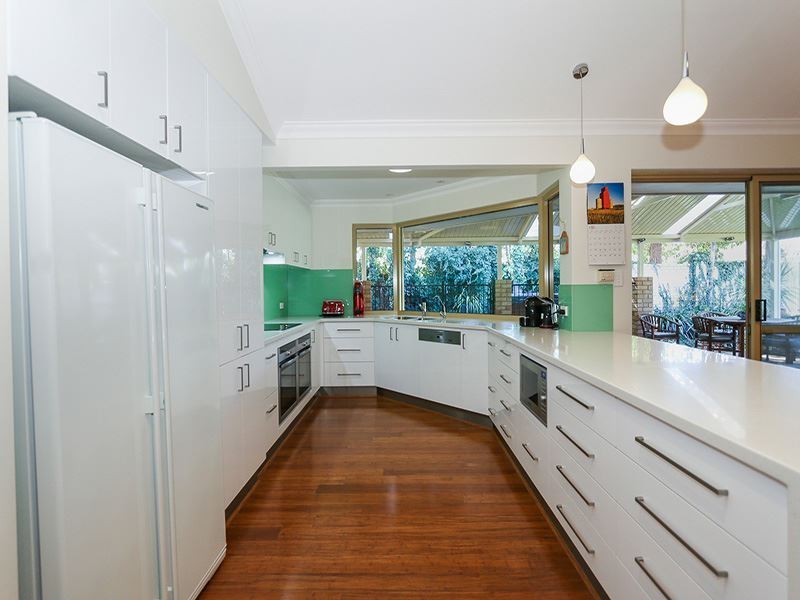 12 Simmonds Parade, Winthrop WA 6150