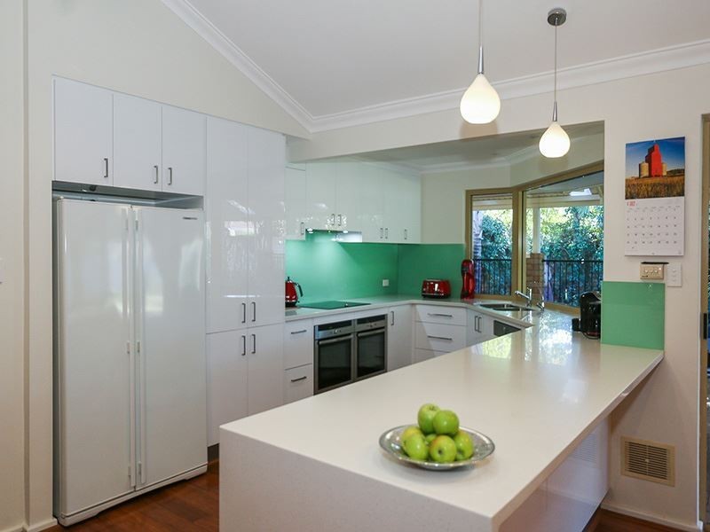 12 Simmonds Parade, Winthrop WA 6150