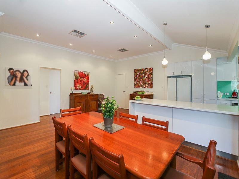 12 Simmonds Parade, Winthrop WA 6150