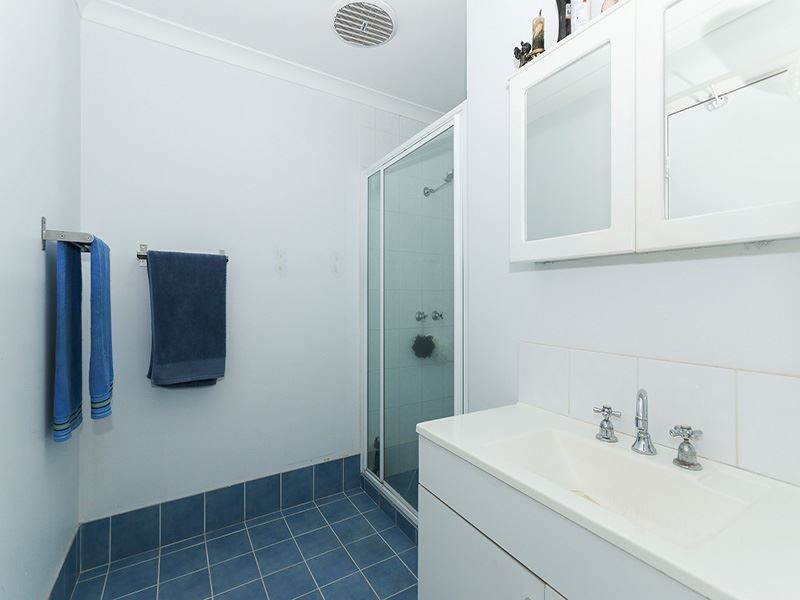 20 Bridal Crescent, Kenwick WA 6107