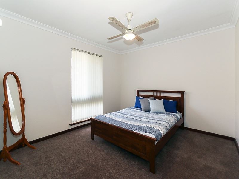 4/120 Gilbertson Road, Kardinya WA 6163