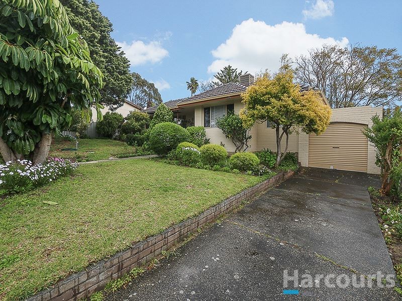 62 Waverley Road, Coolbellup WA 6163