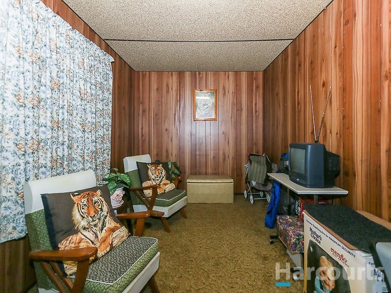 62 Waverley Road, Coolbellup WA 6163