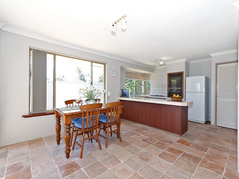 25A Kearsley Rise, Murdoch WA 6150