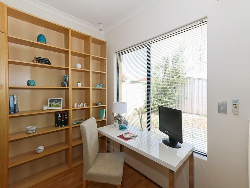 3 Mersey Close, Success WA 6164