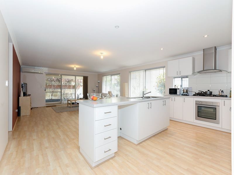 37 College Corner, O’connor WA 6163