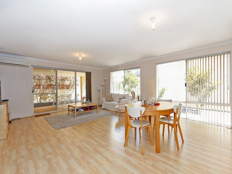 37 College Corner, O’connor WA 6163