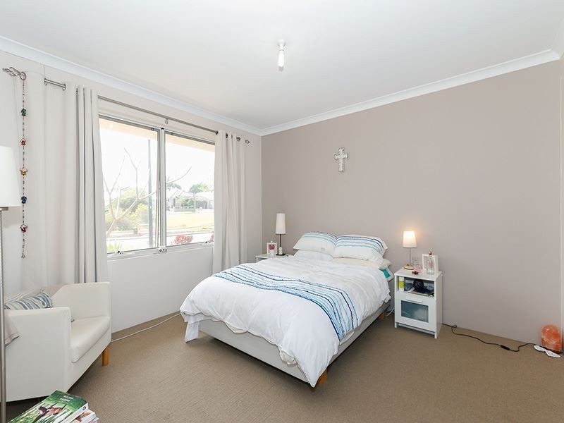 37 College Corner, O’connor WA 6163