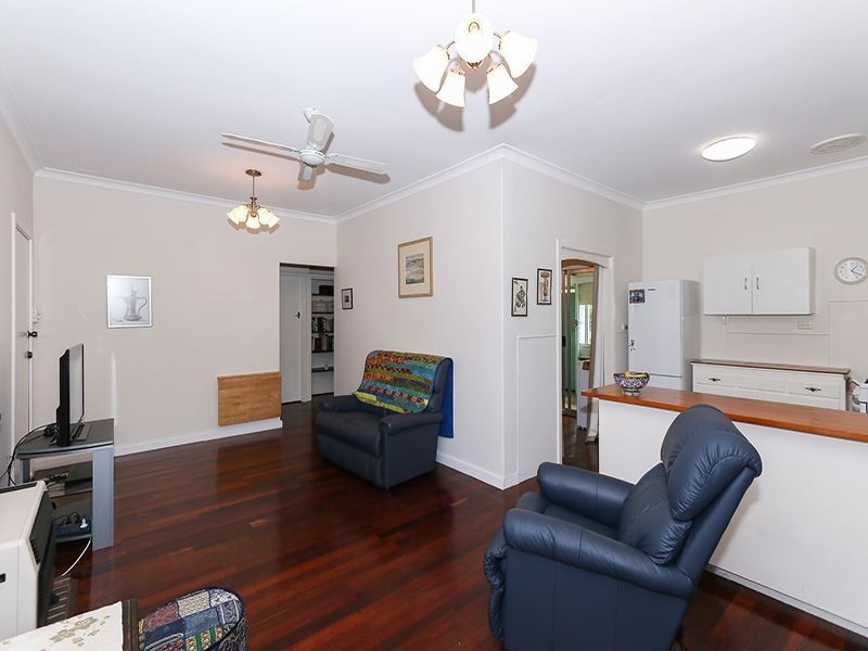28 Hargreaves Road, Coolbellup WA 6163