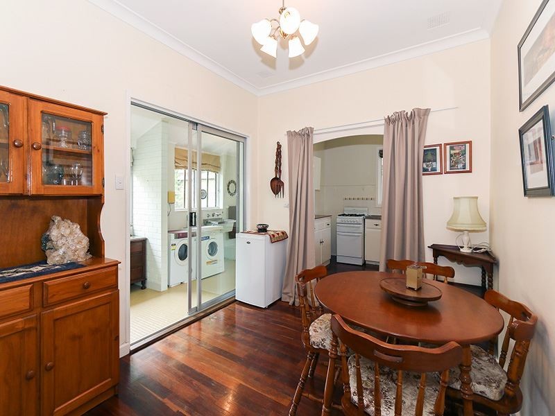 28 Hargreaves Road, Coolbellup WA 6163