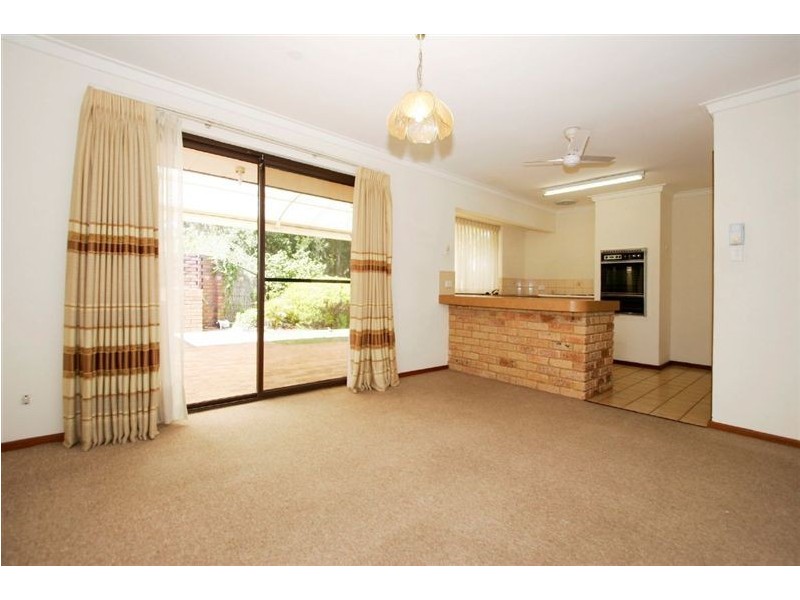 1/21 Earlston Place, Booragoon WA 6154
