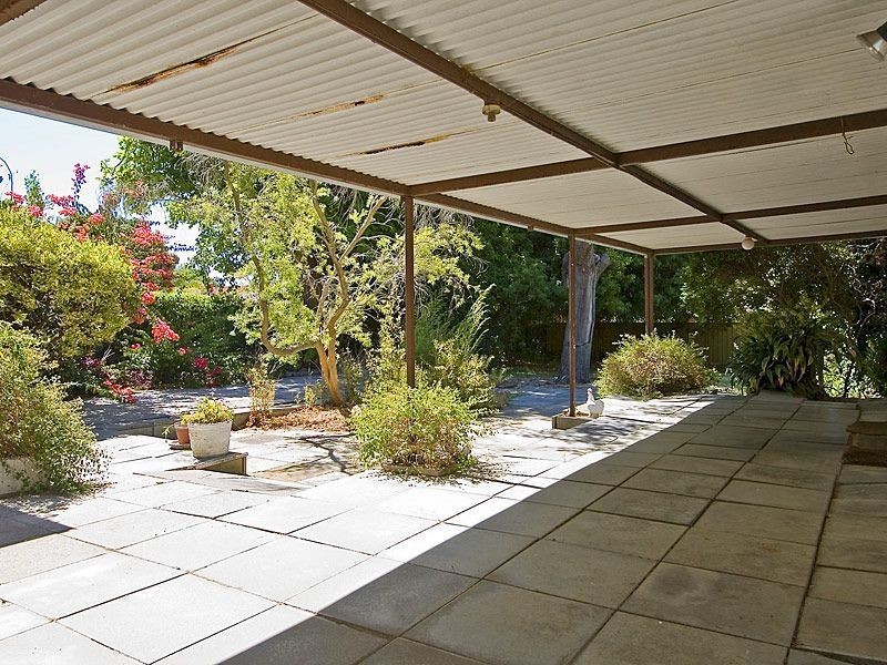 119 North Lake Road, Willagee WA 6156