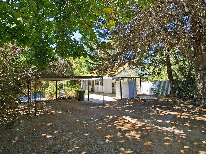 119 North Lake Road, Willagee WA 6156