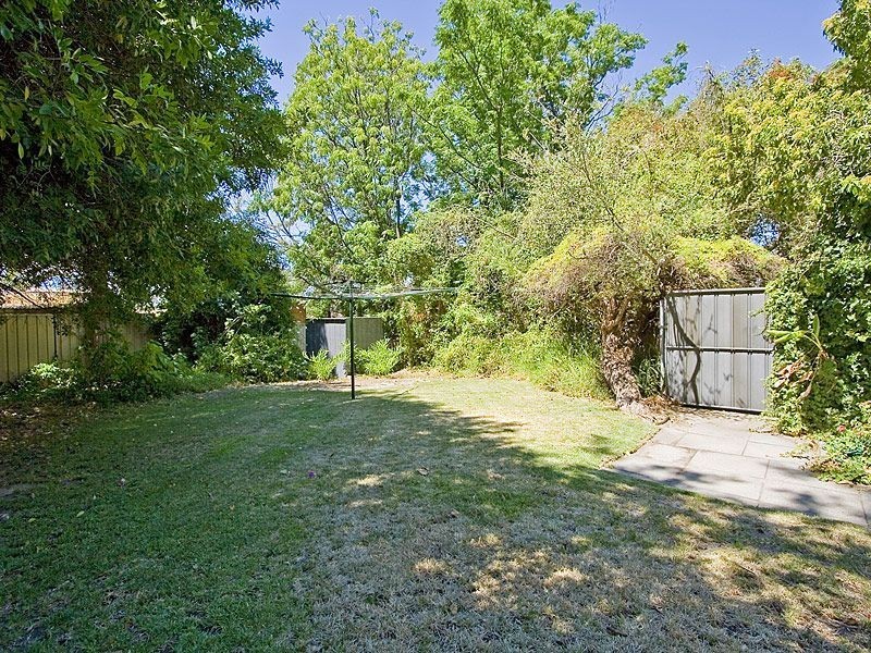 119 North Lake Road, Willagee WA 6156