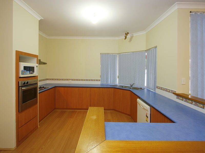 12 Instone Street, Hilton WA 6163