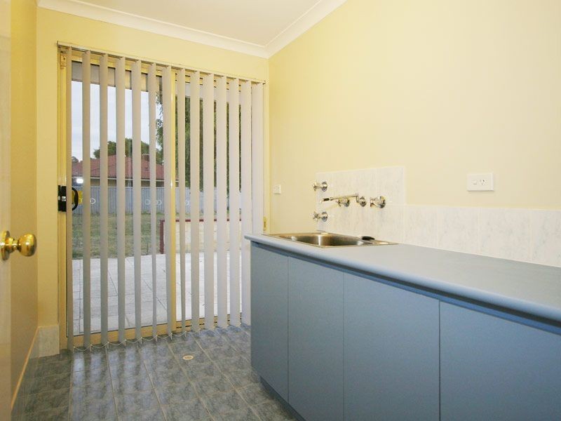 12 Instone Street, Hilton WA 6163