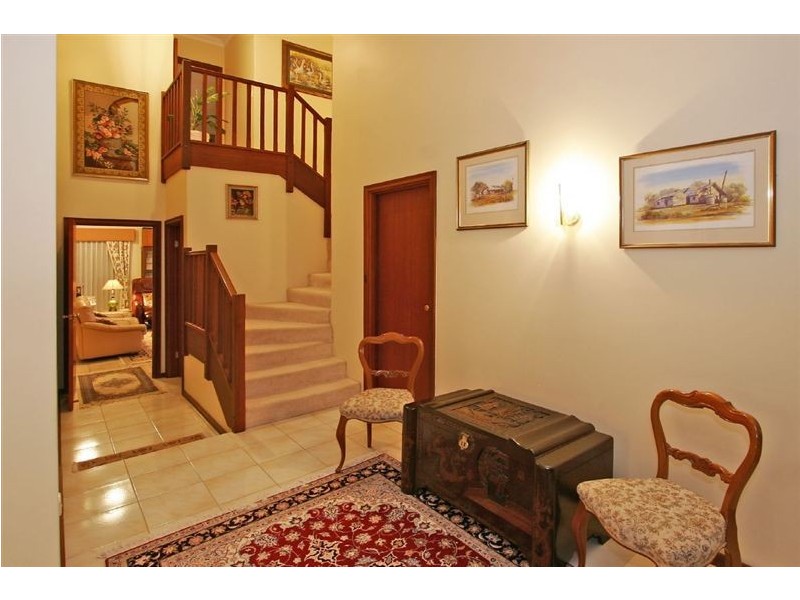 61 Anglesey Drive, Kardinya WA 6163