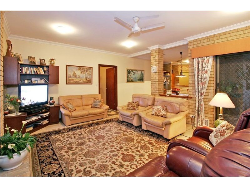 61 Anglesey Drive, Kardinya WA 6163