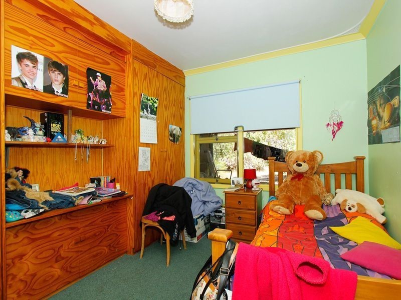 52 Lilian Avenue, Armadale WA 6112