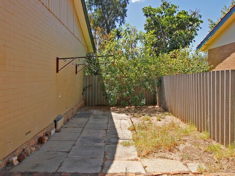 52 Lilian Avenue, Armadale WA 6112