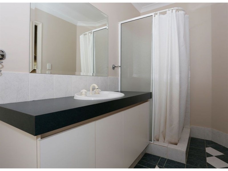 1 Mirabeau Mews, Bibra Lake WA 6163