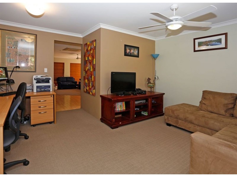 1 Mirabeau Mews, Bibra Lake WA 6163