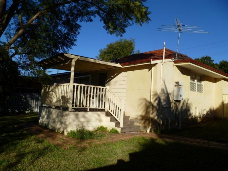 26 Leece Street, Coolbellup WA 6163