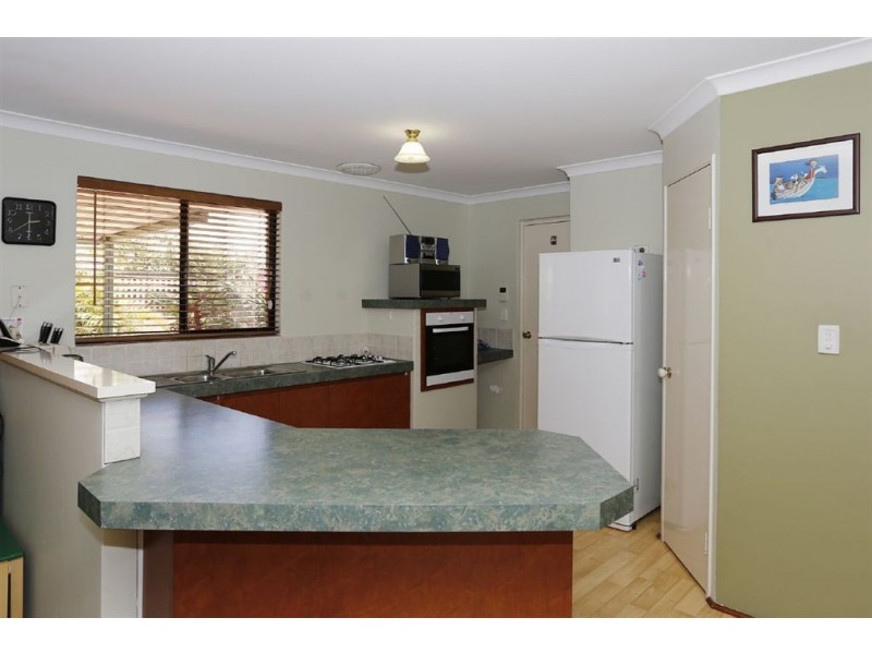 1 Mirabeau Mews, Bibra Lake WA 6163