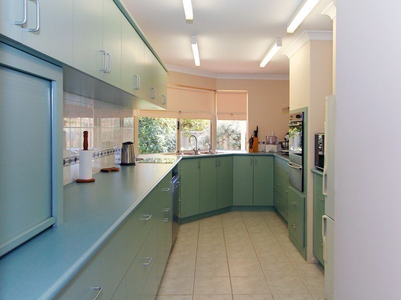 19 Aitken Drive, Winthrop WA 6150