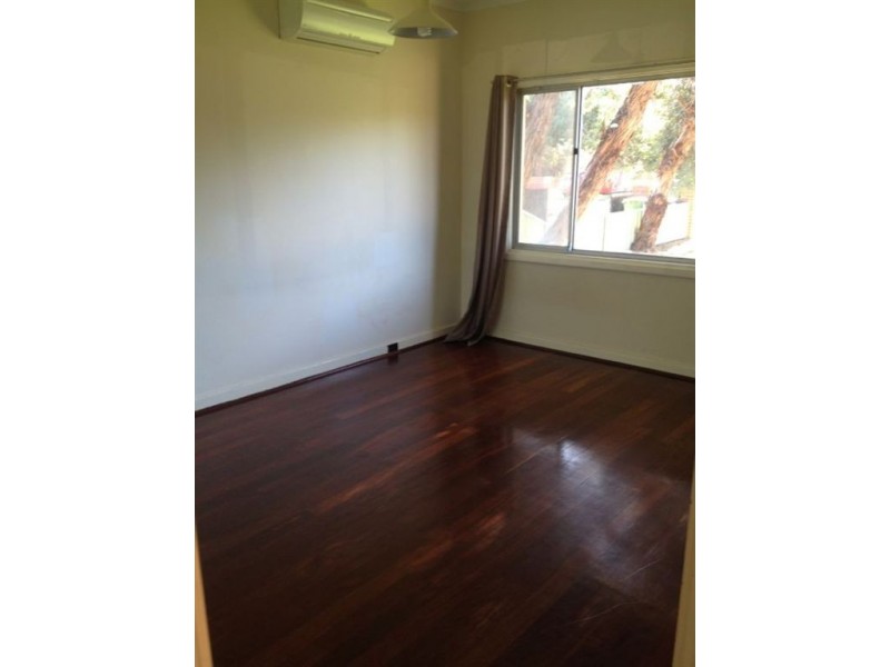 80 Bromley  Road, Hilton WA 6163